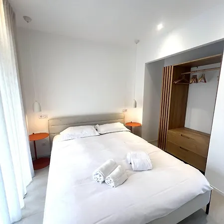 Les De Fiori Di Cala Rossa Villa *