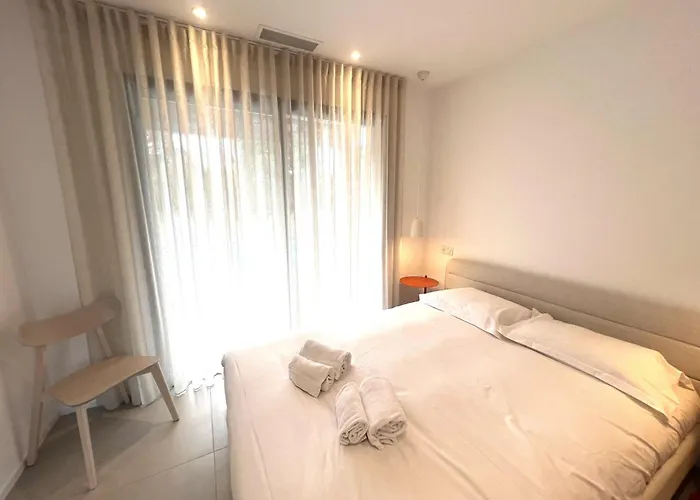 Les De Fiori Di Cala Rossa Vila Lecci